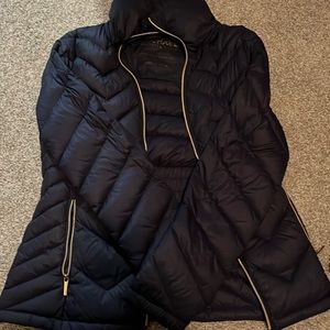 Down filled jacket in Navy